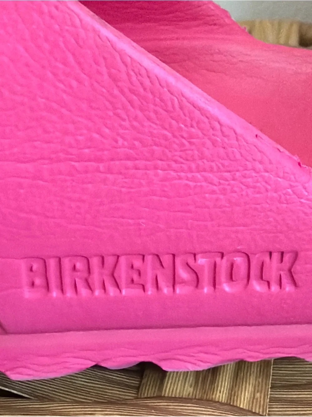 Birkenstock Unisex Gizeh EVA Sandals Vibrant Pink Women’s Size EU 40 / US 9/9.5